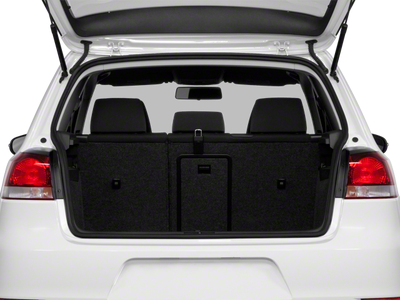 2010 Volkswagen Golf 2-Door (M5)