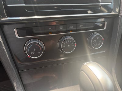 2018 Volkswagen Golf SportWagen S