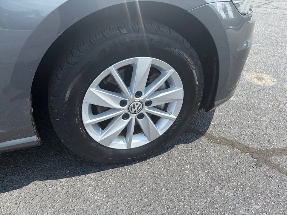 2018 Volkswagen Golf SportWagen S