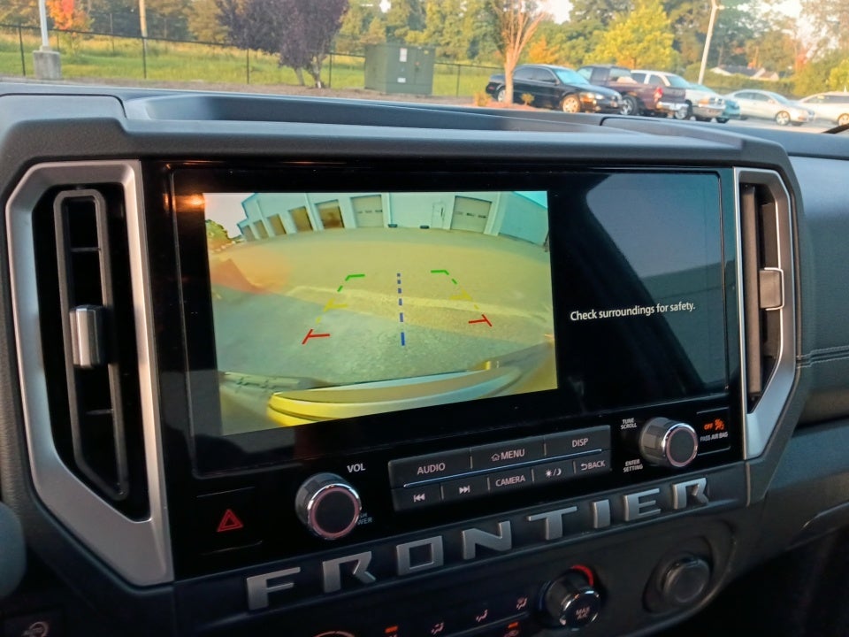 2025 Nissan Frontier SV