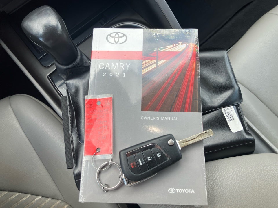 2021 Toyota Camry SE