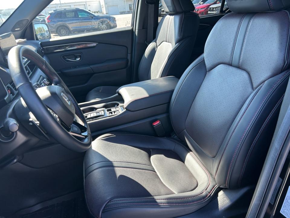 2025 Honda Pilot Black Edition