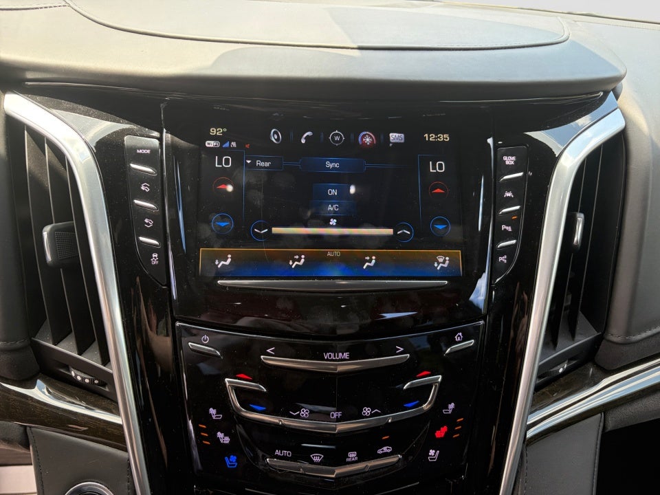2020 Cadillac Escalade Platinum