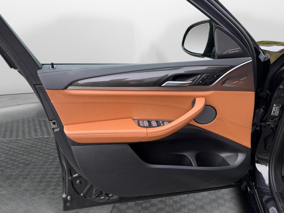 2023 BMW X4 M40i