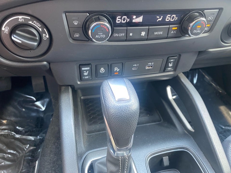 2023 Nissan Frontier SV