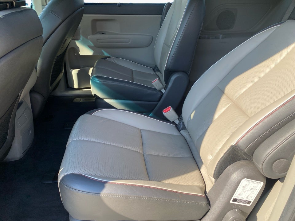 2017 Kia Sedona LX