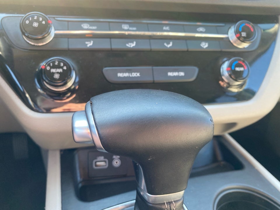 2017 Kia Sedona LX