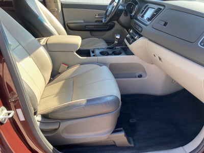 2017 Kia Sedona LX