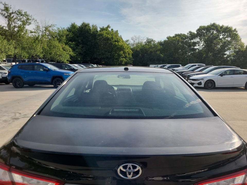 2016 Toyota Camry SE