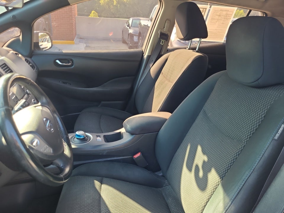 2013 Nissan LEAF S