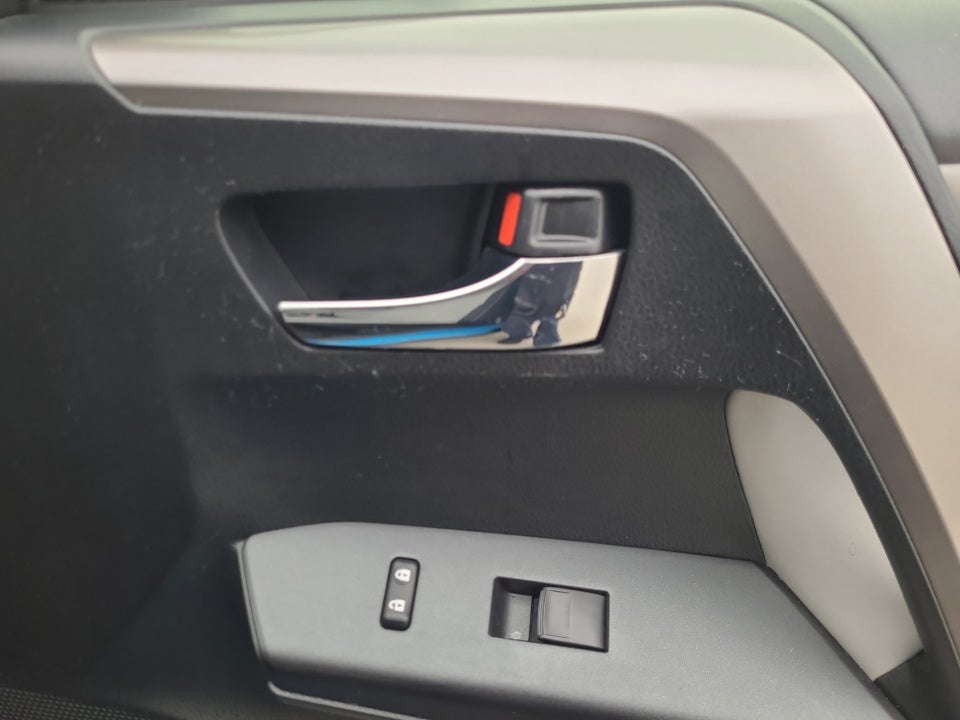 2018 Toyota RAV4 Hybrid Hybrid XLE