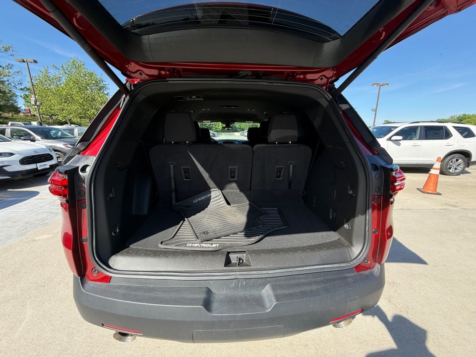 2023 Chevrolet Traverse AWD LT Cloth