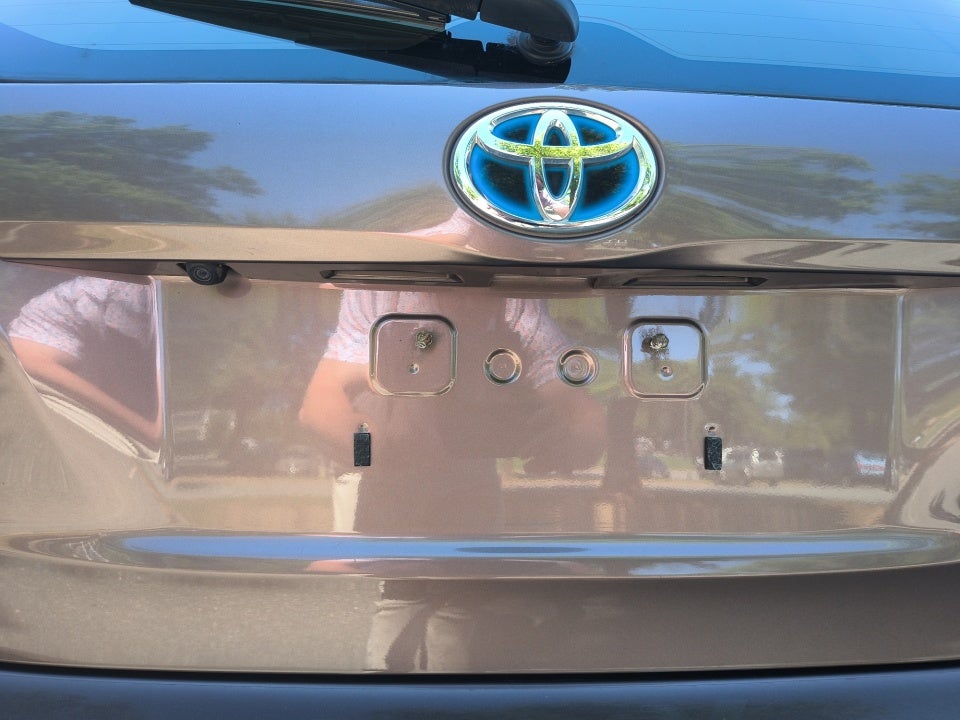 2015 Toyota Prius v Four