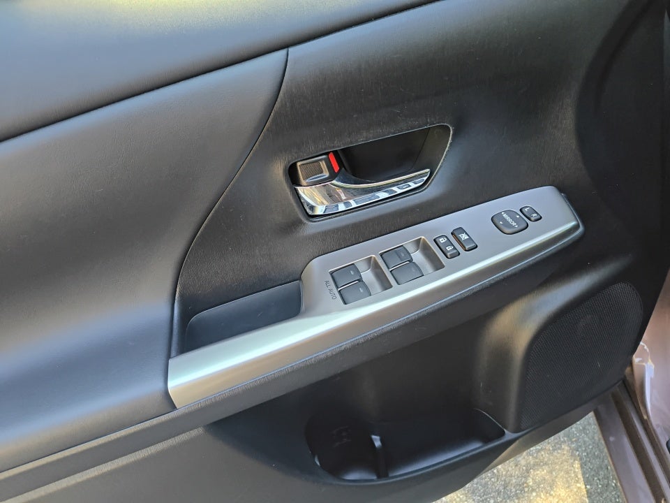 2015 Toyota Prius v Four