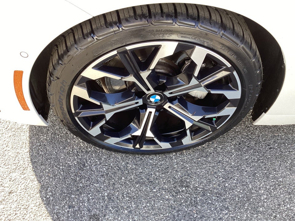 2025 BMW 2 Series 230i