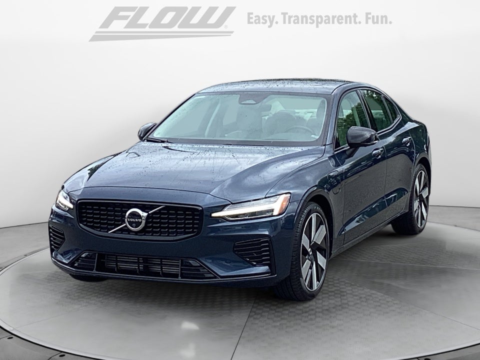 2024 Volvo S60 Recharge Plug-In Hybrid T8 Ultimate Dark Theme