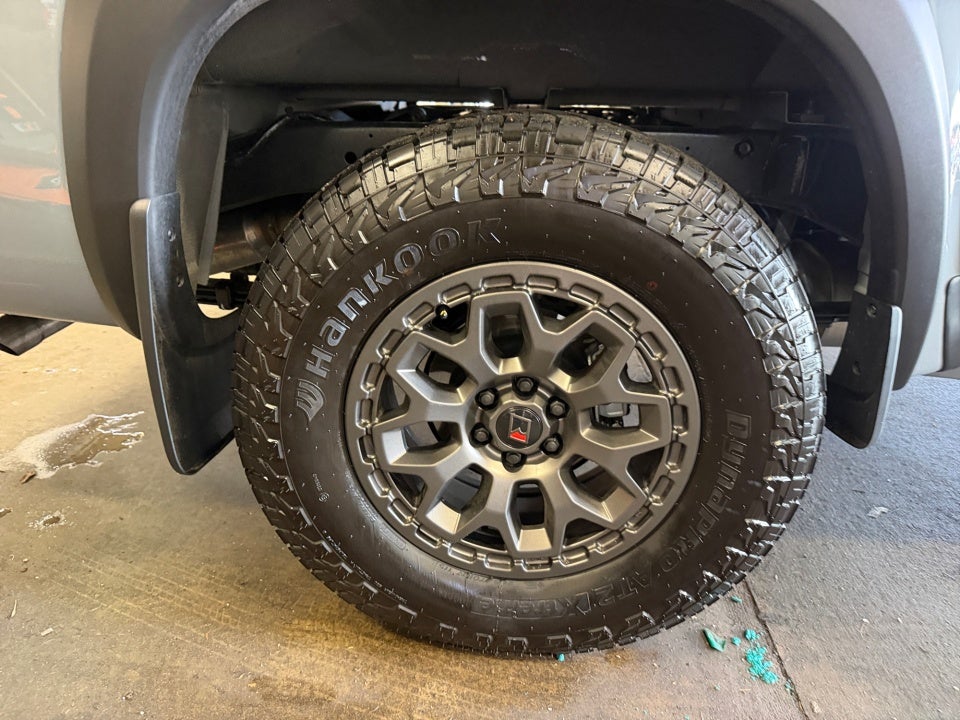 2026 Nissan Frontier PRO-4X w/R Package