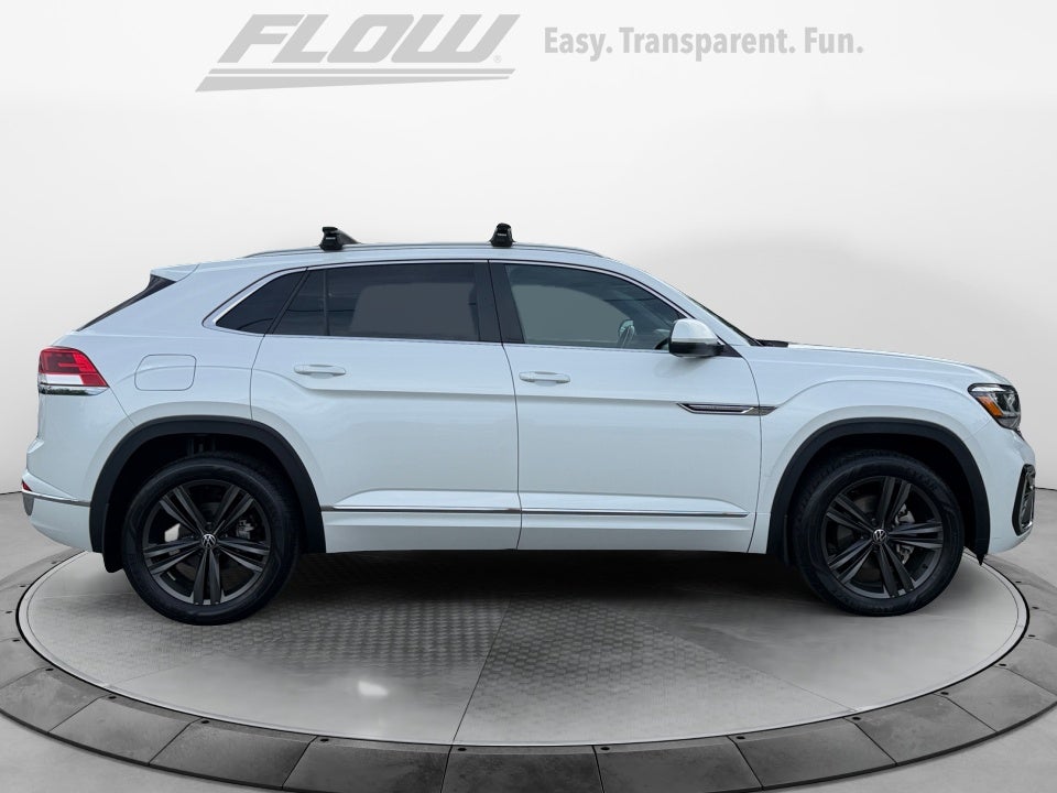 2022 Volkswagen Atlas Cross Sport 2.0T SEL R-Line