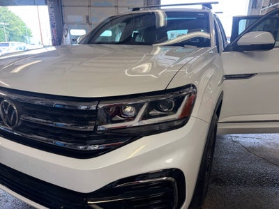 2022 Volkswagen Atlas Cross Sport 2.0T SEL R-Line