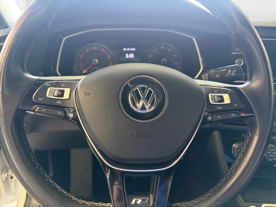 2021 Volkswagen Jetta R-Line