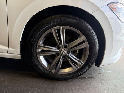 2021 Volkswagen Jetta R-Line