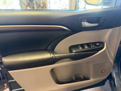 2015 Toyota Highlander Limited Platinum