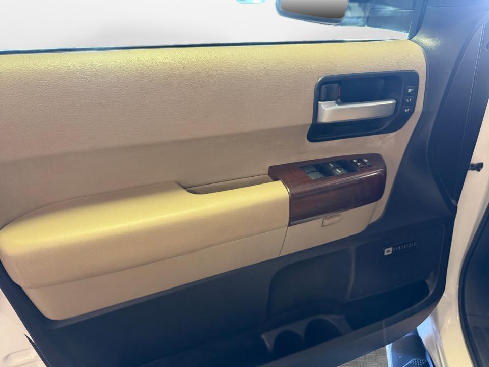 2016 Toyota Sequoia Platinum