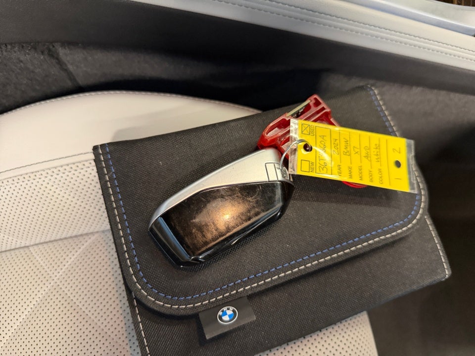 2024 BMW X7 xDrive40i