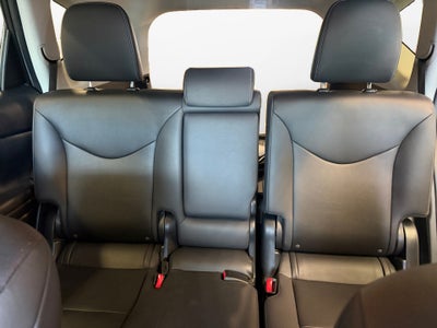 2017 Toyota Prius v Four