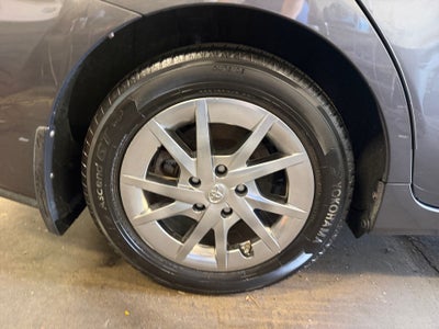 2017 Toyota Prius v Four