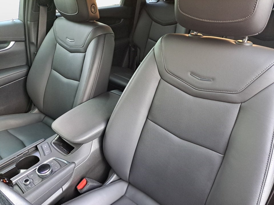 2024 Cadillac XT5 FWD Premium Luxury