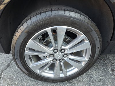 2024 Cadillac XT5 FWD Premium Luxury