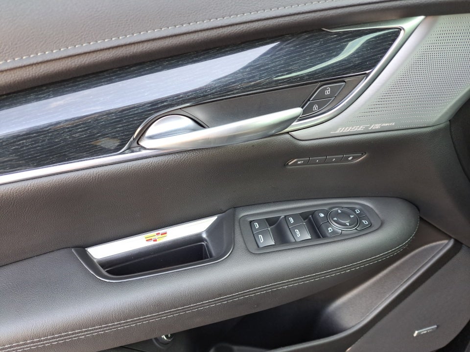 2024 Cadillac XT5 FWD Premium Luxury
