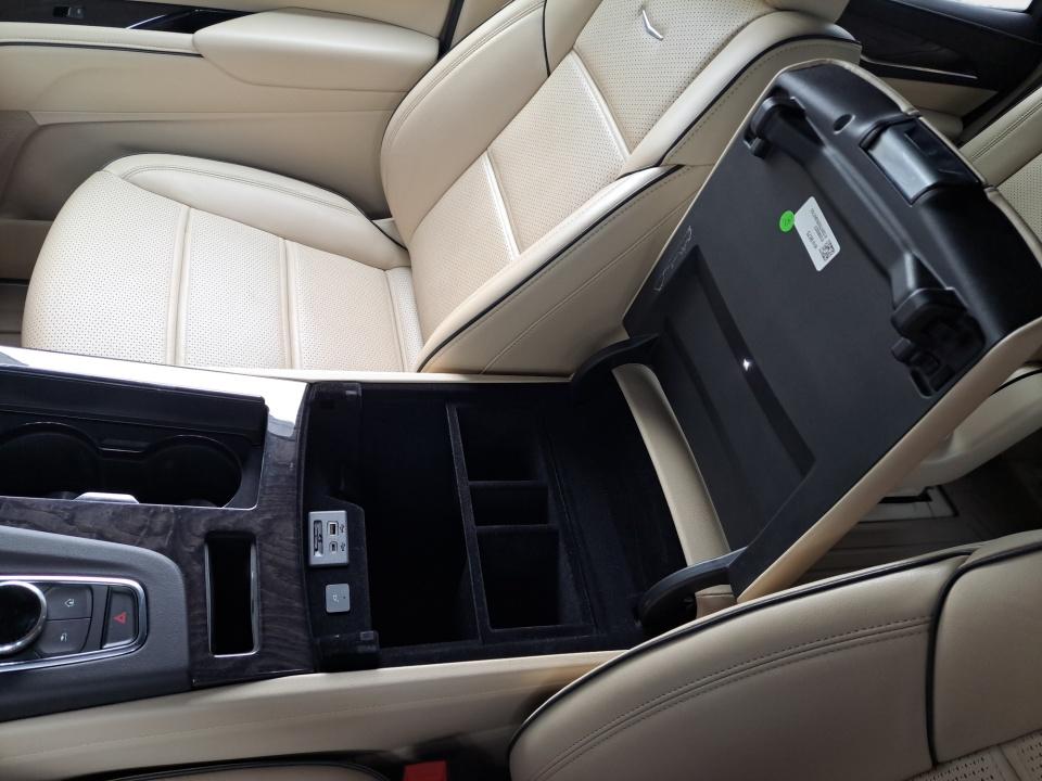 2022 Cadillac Escalade Premium Luxury