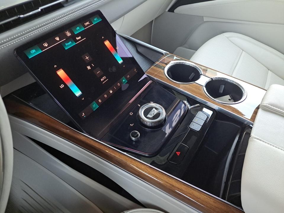2025 Cadillac Escalade 4WD Sport Platinum