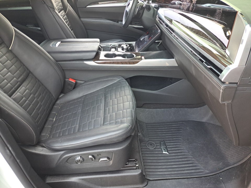 2025 Cadillac Escalade ESV 4WD Sport Platinum