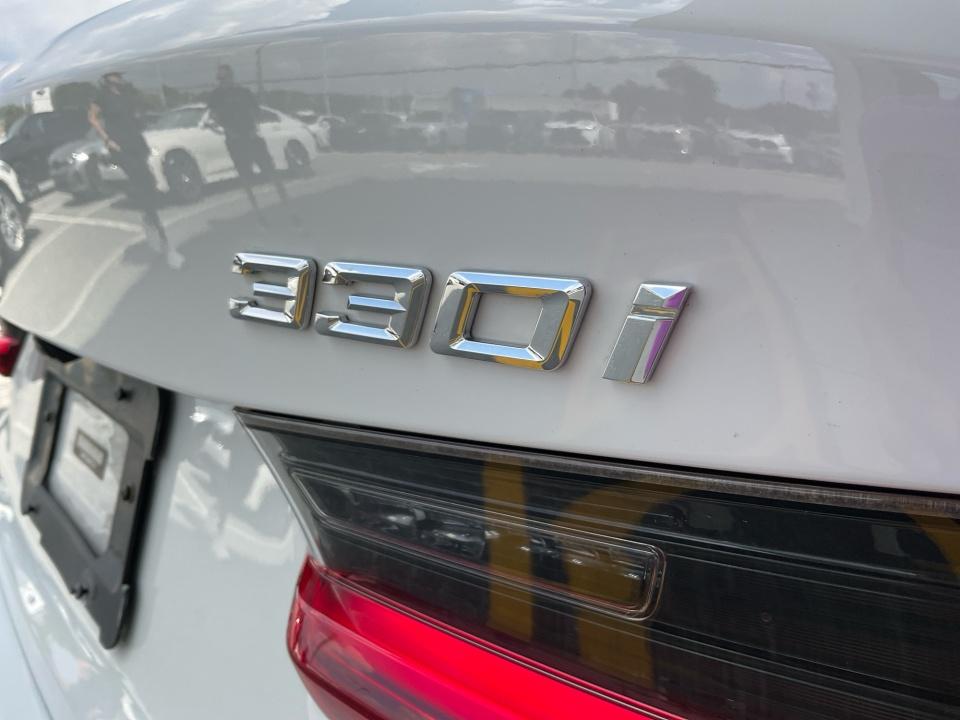 2022 BMW 330i 330i