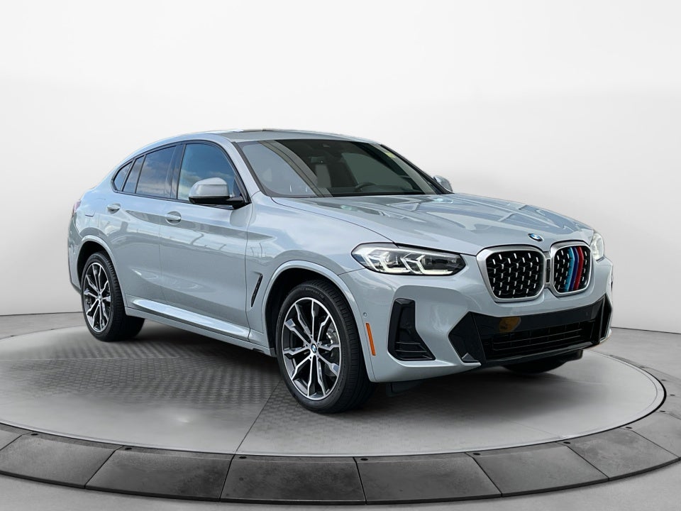 2023 BMW X4 xDrive30i