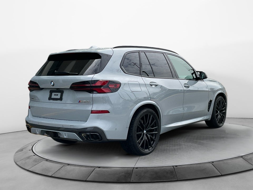 2024 BMW X5 M60i