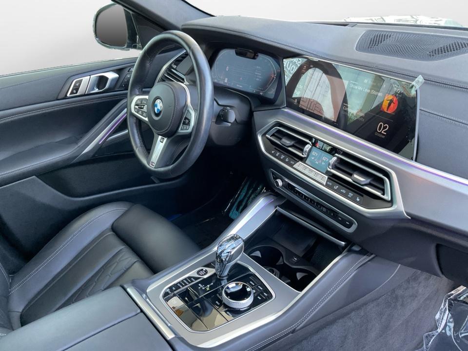 2023 BMW X6 xDrive40i