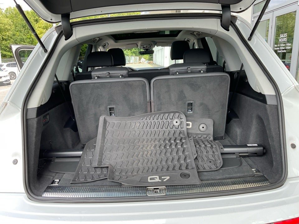 2022 Audi Q7 Premium Plus