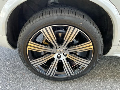 2022 Volvo XC90 Inscription