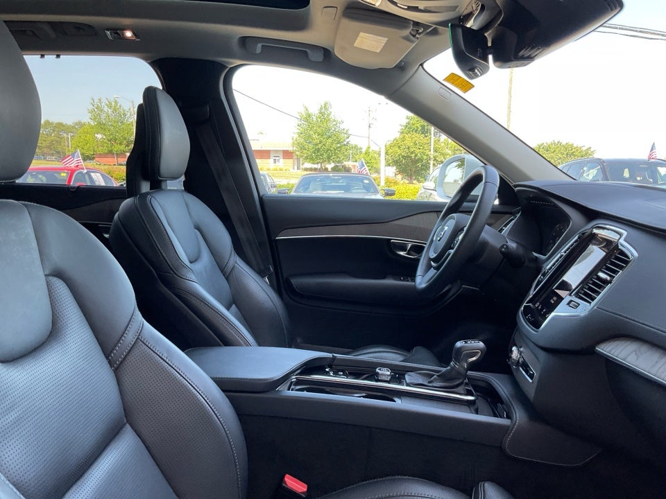 2022 Volvo XC90 Inscription