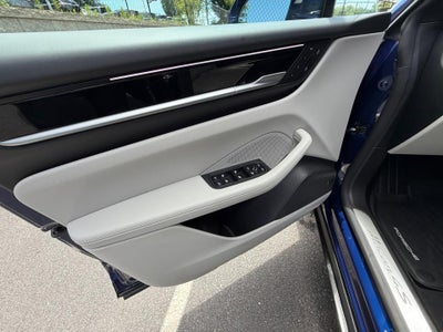 2025 Porsche Macan Electric 4S