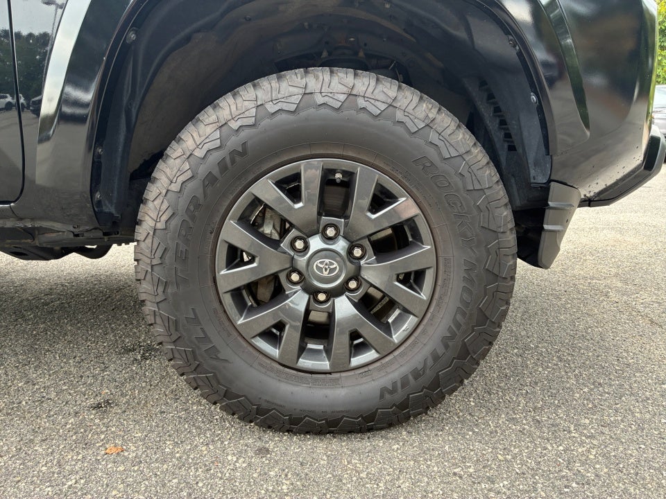 2021 Toyota Tacoma SR5