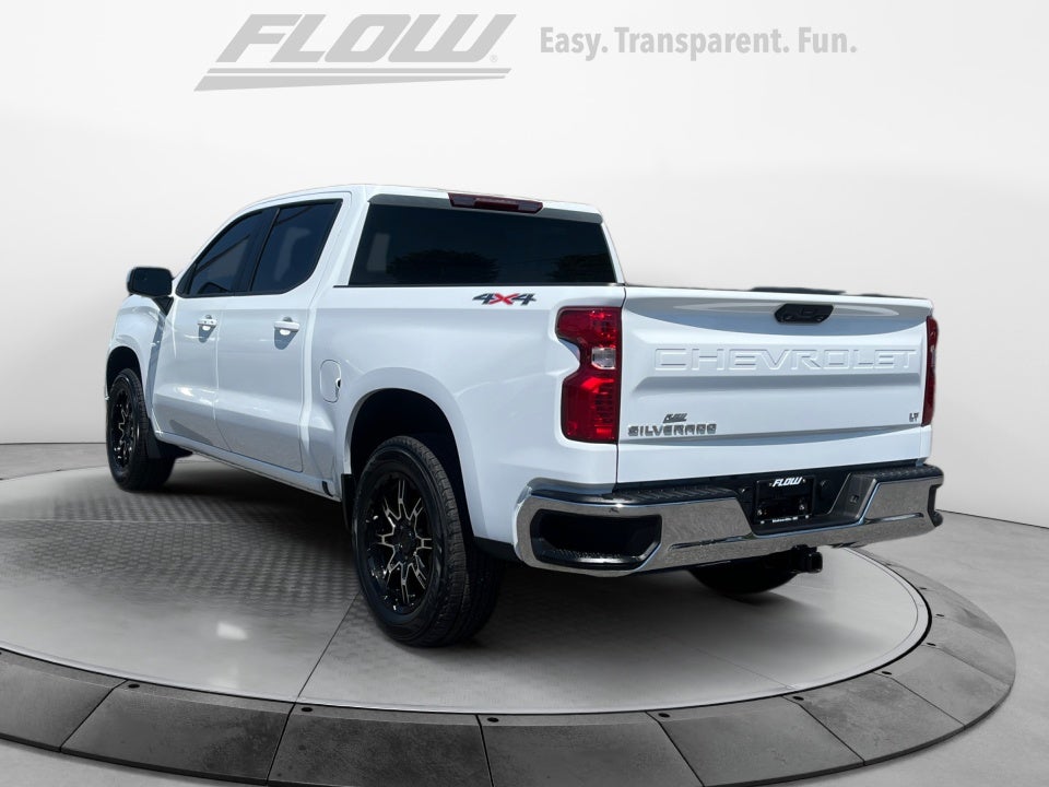 2022 Chevrolet Silverado 4WD Crew Cab Standard Bed LT