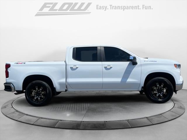 2022 Chevrolet Silverado 4WD Crew Cab Standard Bed LT