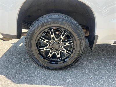 2022 Chevrolet Silverado 4WD Crew Cab Standard Bed LT