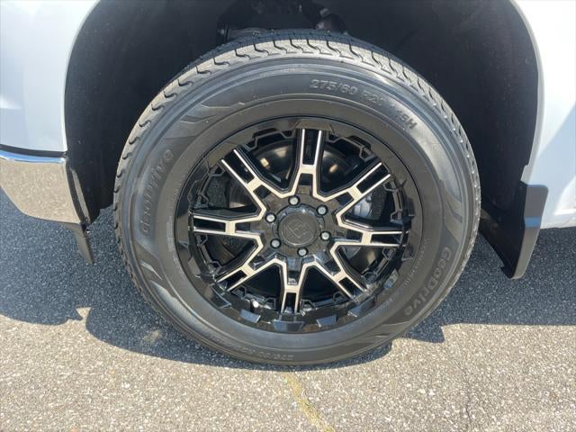 2022 Chevrolet Silverado 4WD Crew Cab Standard Bed LT