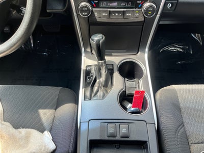 2015 Toyota CAMRY LE